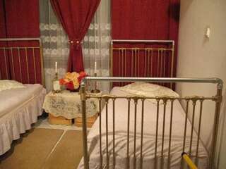 Гостевой дом Piaseczno Willa Staropolska Пясечно Двухместный номер с 1 кроватью или 2 отдельными кроватями-8